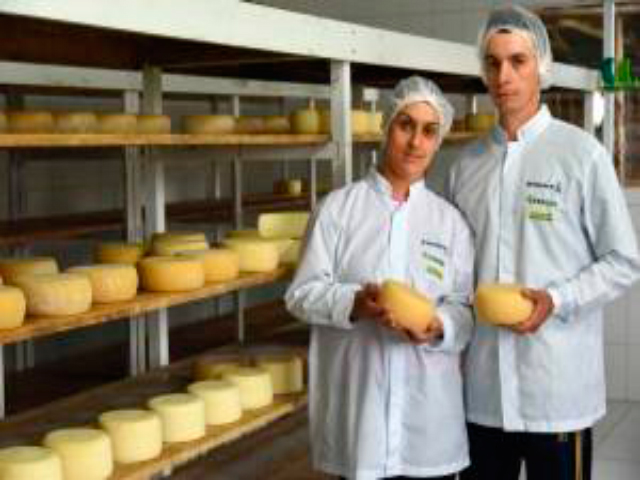 RS: Pronaf beneficia vida de jovem produtor de queijo Serrano em Bom Jesus, destaca Sead