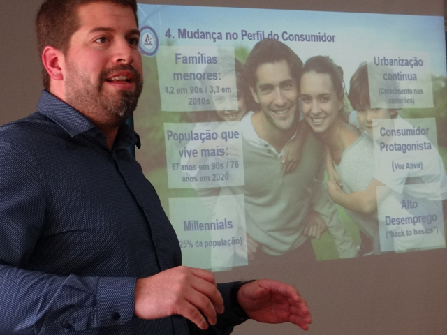 Setor lácteo debate perfil do consumidor pós-crise