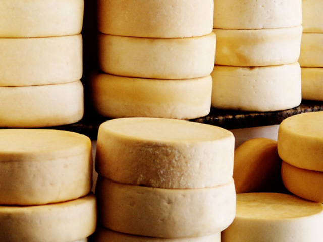 Produtores de queijo que usam nomes de Indicação Geográfica devem se identificar até 9 de agosto