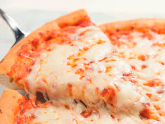 Chr. Hansen lança nova cultura de queijo para pizza que reduz escurecimento