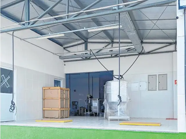 Unidade de beneficiamento de leite parada afeta produtores de Quixeramobim-CE