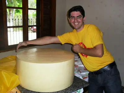 Empreendimento mineiro completa 6 anos vendendo queijo pela internet