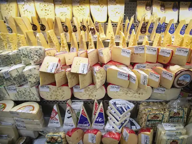 Após recuperação em março, mercado do leite fica estável em abril no Paraná