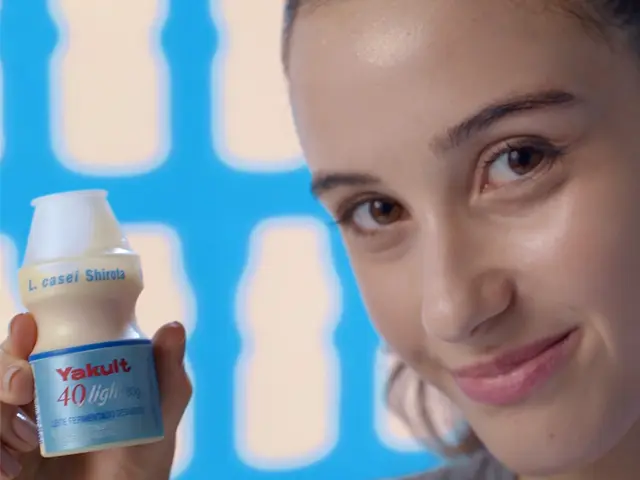 Yakult 40 light completa cinco anos de Brasil