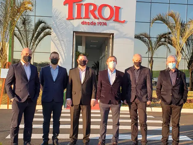 Tirol comemora 47 anos com investimentos e expansão