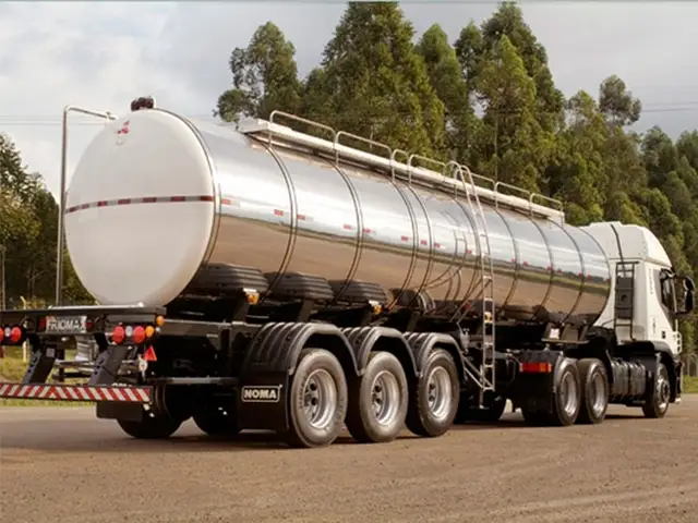 Capacidade de transporte de leite da Embaré aumenta com frota rodotrem