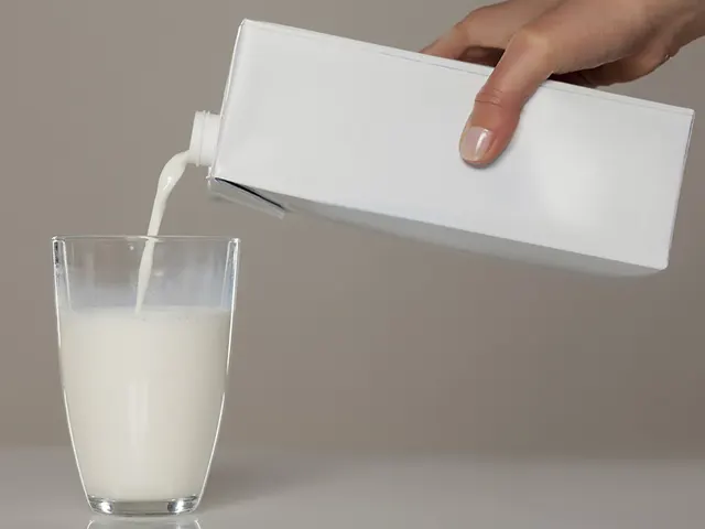 Redução do poder de compra já prejudica até o leite longa vida