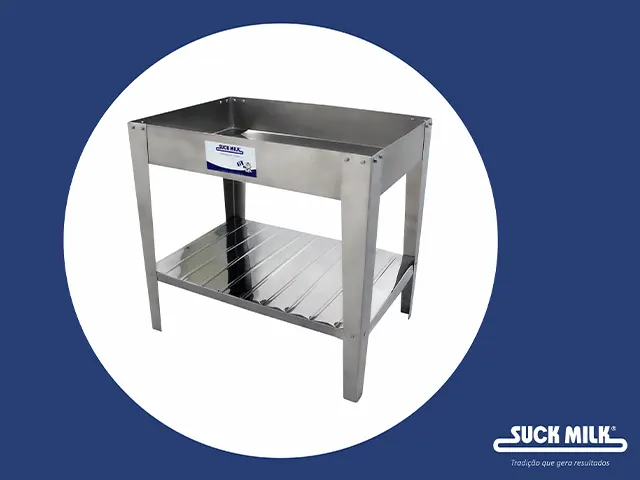 Mesa em aço inox com aba queijeira