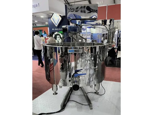 Queijomatic com levante elétrico: Automação inteligente para a indústria de laticínios