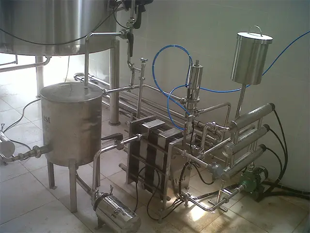 Pasteurizador de Leite a Placas 100 L/h a 2.000 L/h