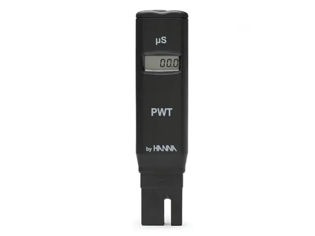 Monitor para Água Pura com Compensação Automática de Temperatura HI98308