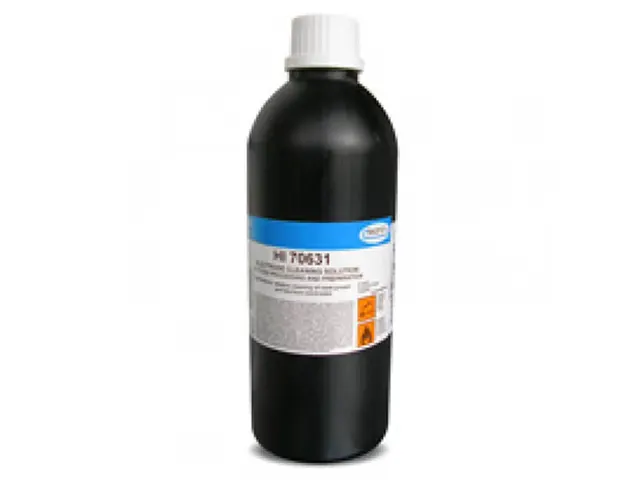 Solução de Limpeza Alcalina para Indústria Alimentícia 500 mL HI70631L