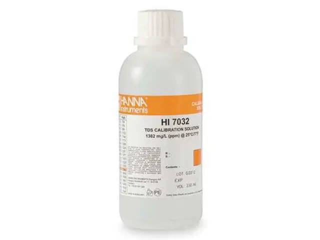 Solução Padrão de TDS 1,382 mg/L ppm 500 mL HI7032L