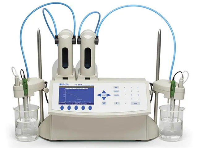 Sistema de Titulação Automática pH/mV/ISE com Duas Placas Analógicas HI902C2