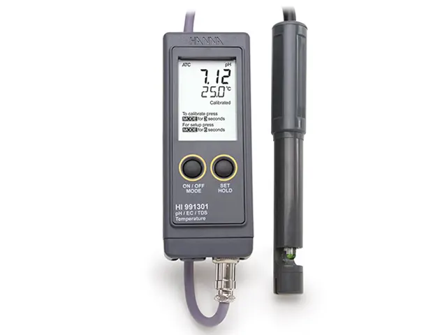 Medidor Portátil à Prova de Água para pH/EC/TDS Faixa Alta HI991301