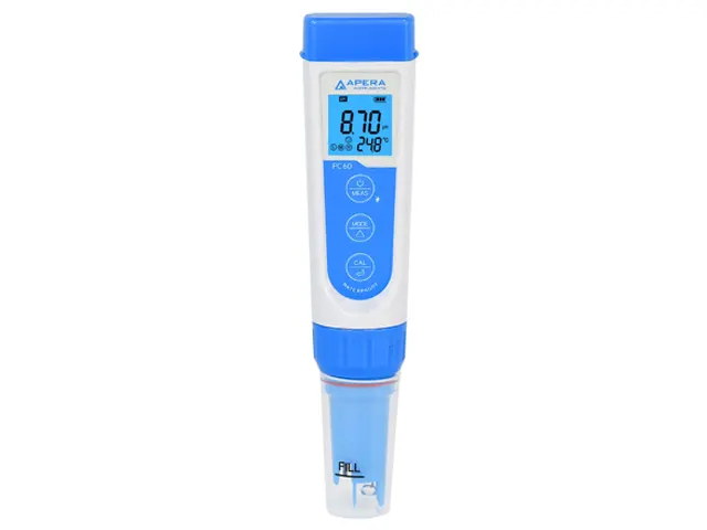 Medidor Multiparâmetro de Bolso pH/EC/TDS/Salinidade/Temperatura Premium PC60