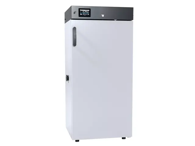 Refrigerador de Laboratório CHL 300L Pol-Eko