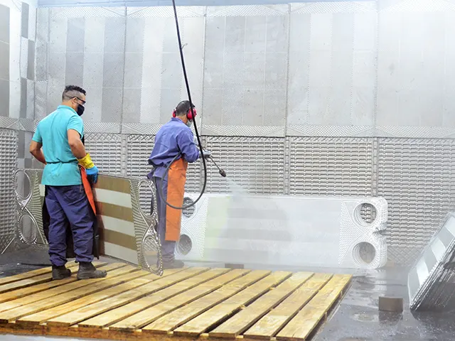 Limpeza Placas de Trocador de Calor por Jato de Água