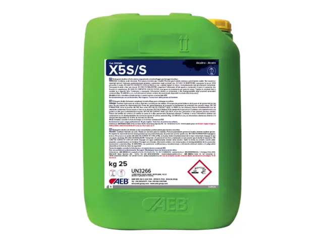 Detergente Alcalino de Forte Ação Sequestrante e Anticolagem para Lavagens Monofase X5S/S 25Kg