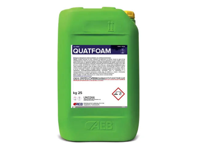 Espuma Detergente de Média Alcalinidade com Atividade Higienizante QUATFOAM 25 Kg