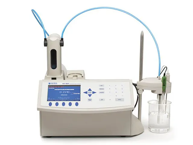 Titulador Automático Potenciométrico HI901C1-02