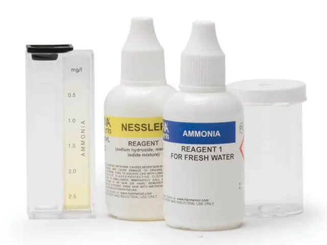 Teste Kit Químico para Amônia em Água Doce HI3824