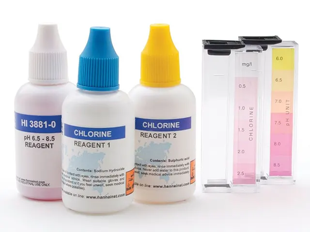 Teste Kit para Cloro Livre e pH de Piscina HI3887