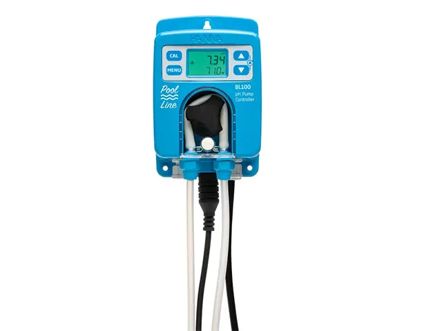 Controlador e Bomba Dosadora de pH com Célula de Fluxo para Piscinas Pool Line BL100-20