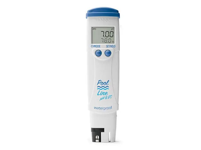 Tester Medidor de pH, EC Faixa Alta, TDS e Temperatura para Piscinas Pool Line HI981304