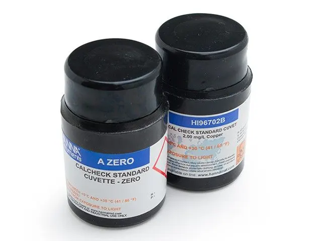 Solução Padrão de CAL Check para Fluoreto Faixa Baixa HI96729-11