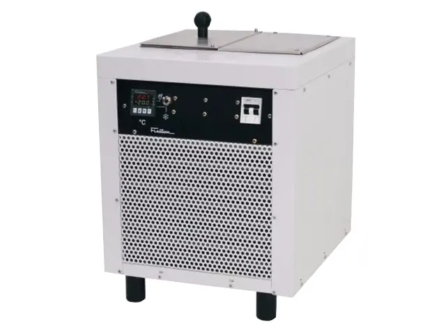 Banho Termostatizado com Refrigeração e Circulação 861 Fisatom Netlab