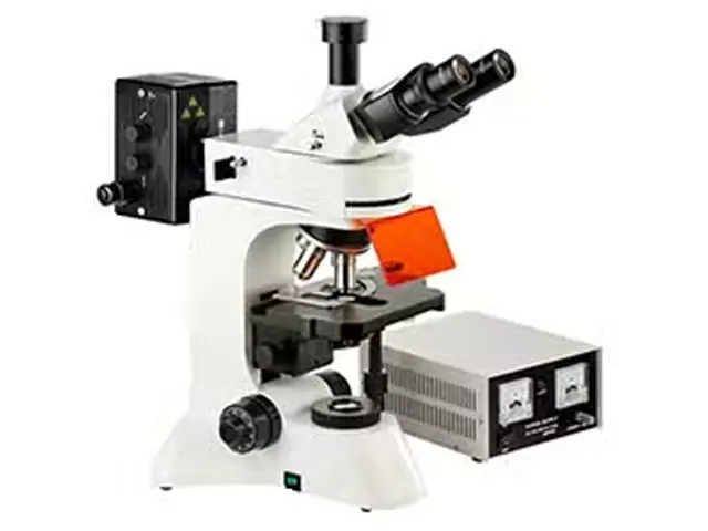 Microscópio Biológico Trinocular com Fluorescência Objetivas Planacromáticas 4X/10X/40X/100X FLUO3–B