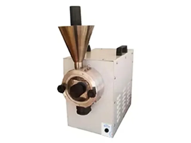 Moinho de Facas Rotor com 4 Facas Móveis e 2 Facas Fixas 5 kg/hr para Laboratório 220V SP-30–SPLABOR