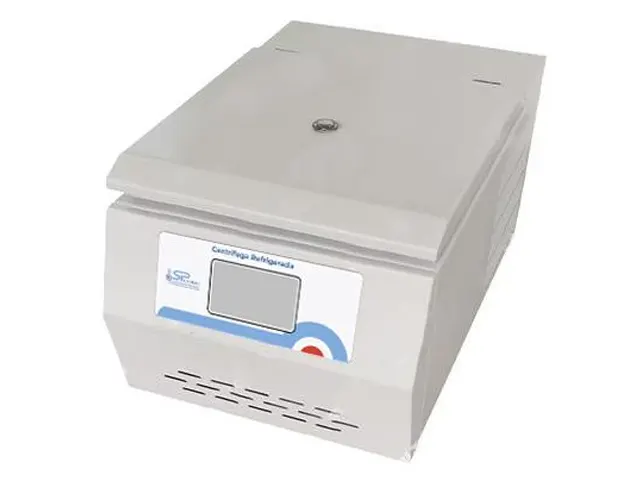 Centrífuga de Bancada Refrigerada Digital 16000RPM com Rotor para 12 Tubos 1.5ml SPCR/16