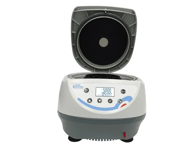 Centrífuga de Bancada Digital para 8 Tubos 15ml SP-C5000–SPLABOR