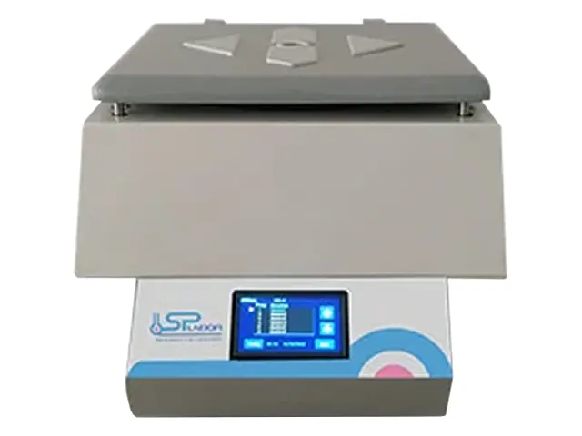 Centrífuga Sorológica de Bancada Digital com Conjunto de Caçapas para 4 Tubos 50 ml SP-HCL4-50