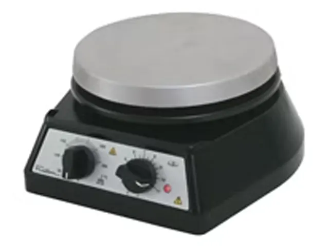 Agitador Magnético com Aquecimento 4 Litros 110V 752A