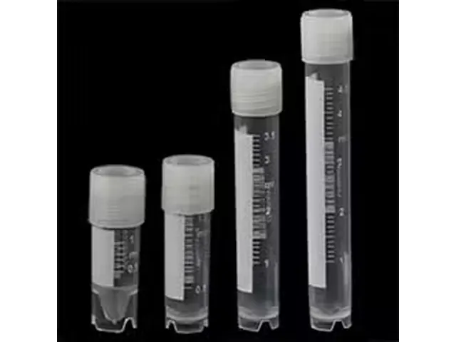 Tubo Criogênico Graduado com Tampa de Rosca Externa Estéril 4.5ml 50 Unidades