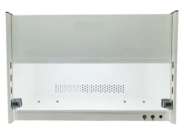 Capela de Fluxo Laminar Classe 100 com Filtro Hepa ECO-600 Netlab