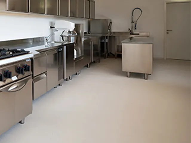 Revestimento Argamassado Espatulado Uretano para Piso Industrial MONOLITH® UT RODAPÉ