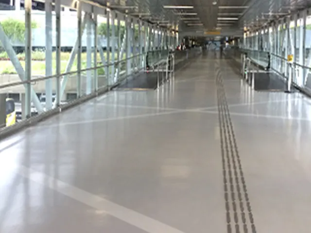 Revestimento Autonivelante Poliuretano Flexível para Piso Industrial NS PU FLOOR
