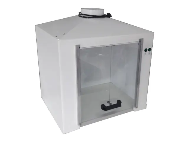 Manutenção em Capela de Exaustão de Gases