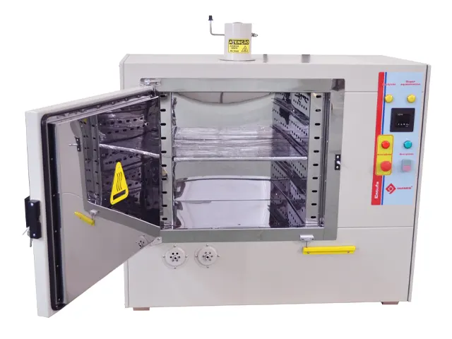 Estufa com Circulação de Ar Conforme NR12 150L Q314M-NR12