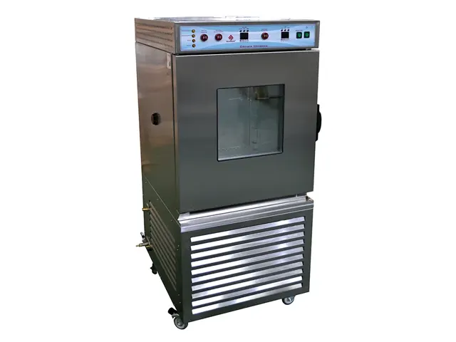 Câmara Climática Refrigerada -20 a 80ºC 200L Q315UC21