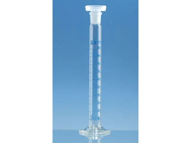 Proveta Base Hexagonal em Vidro Classe A com Tampa PP Div. 10ml Brand 1.000ml