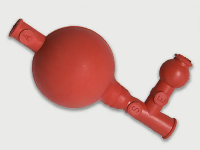 Pêra Pipetadora com 3 Válvulas em Borracha Vermelha 100ml Brand