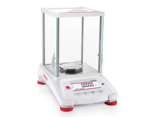 Balança Analítica 200g Sensibilidade 0.0001g PX224/BR Ohaus New Pionner