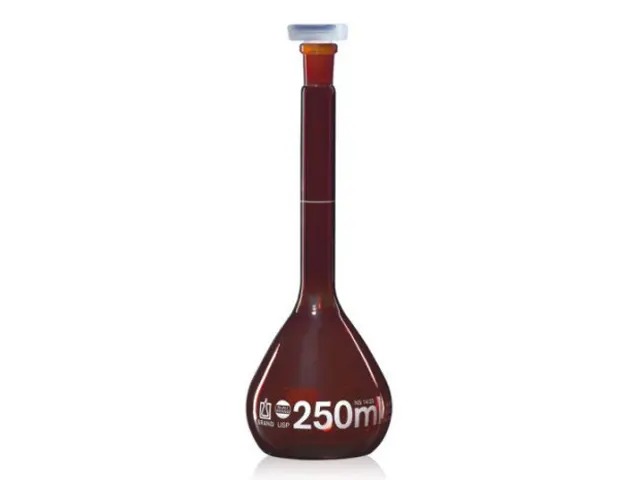 Balão Volumétrico em Vidro Classe A USP com Tampa PP 1.000ml Brand